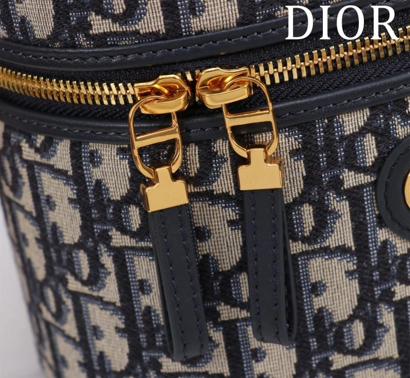 Seasonal Christian Dior Cosmetic Bags 71248