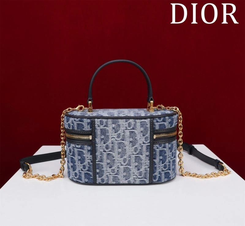 Effortless Christian Dior Cosmetic Bags 71173