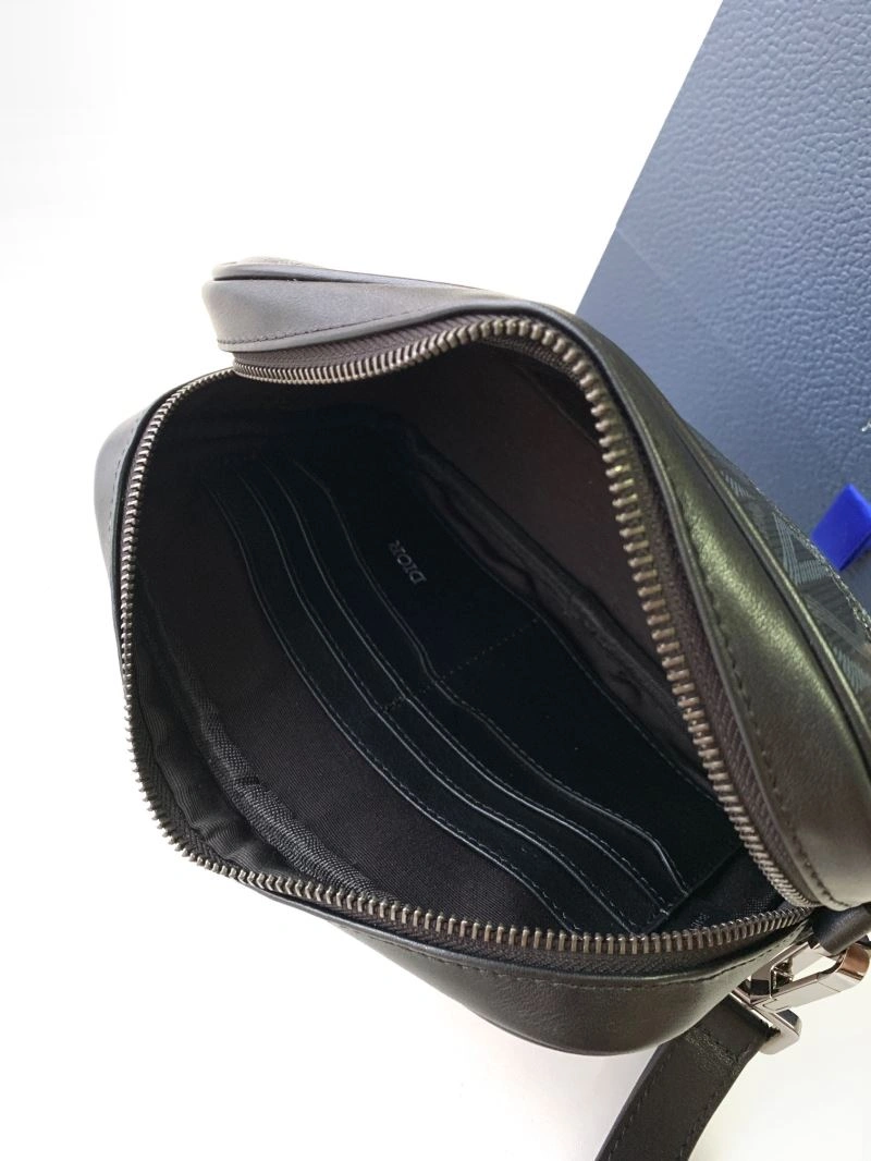 Comfortable Christian Dior Cosmetic Bags 64081