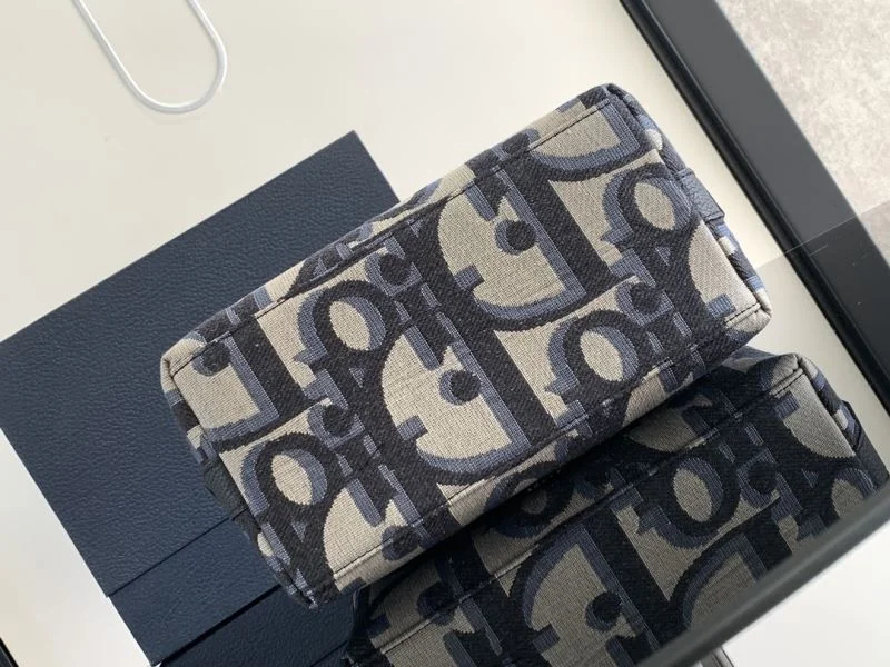 Christian Dior Cosmetic Bags Durable 47681