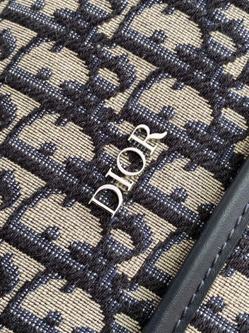 Tailored Christian Dior Cosmetic Bags 47597