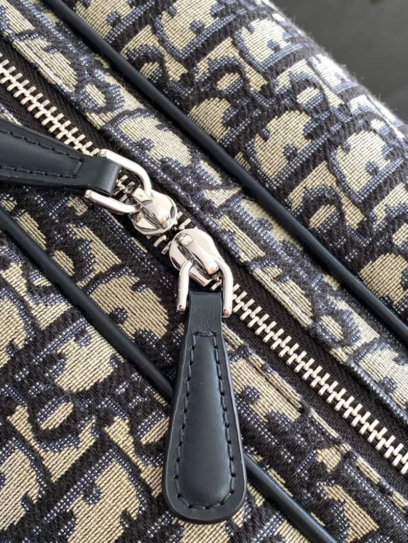 Tailored Christian Dior Cosmetic Bags 47597