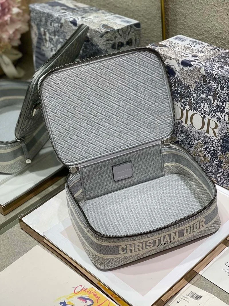 Affordable Christian Dior Cosmetic Bags 47593