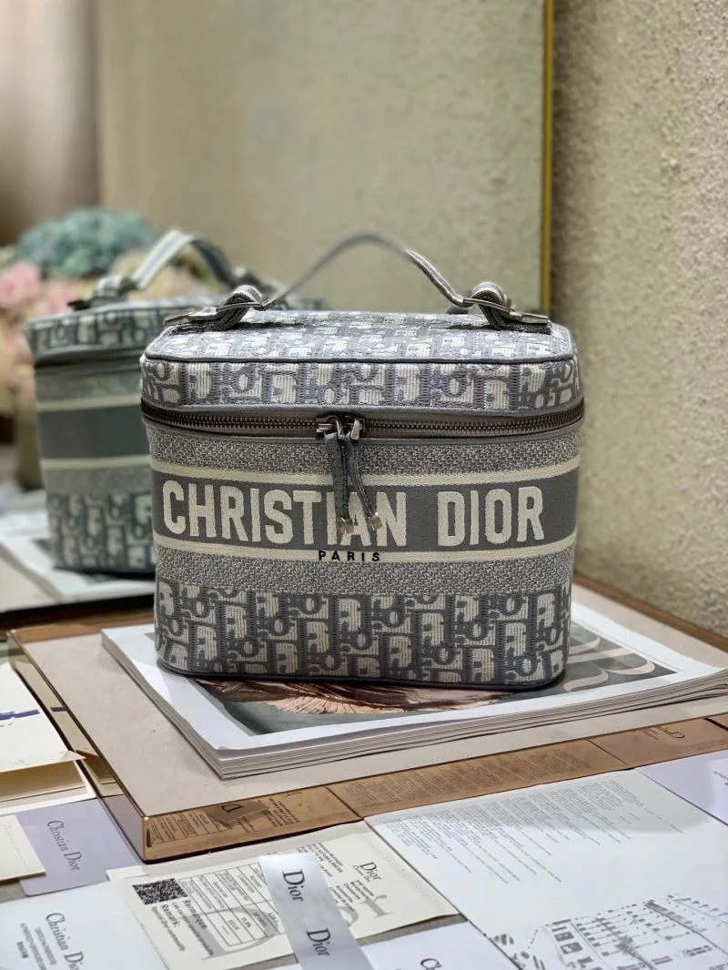 Christian Dior Cosmetic Bags Classic 47632