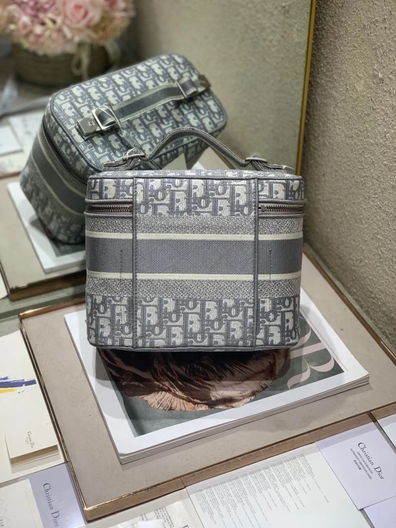 Christian Dior Cosmetic Bags Classic 47632