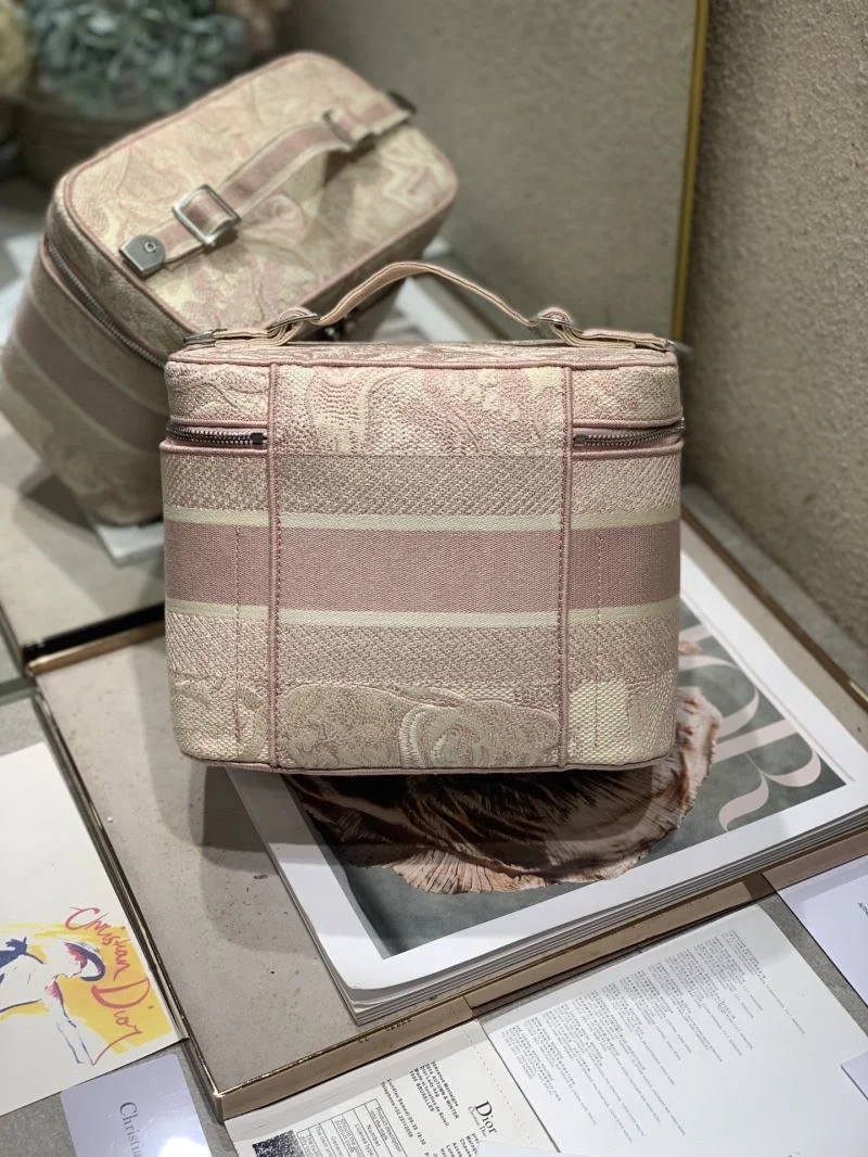 Christian Dior Cosmetic Bags Casual 47594
