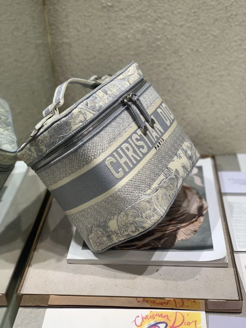 EyeCatching Christian Dior Cosmetic Bags 47590