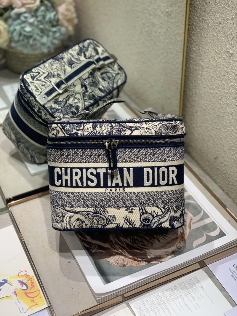Christian Dior Cosmetic Bags FastDry 47592