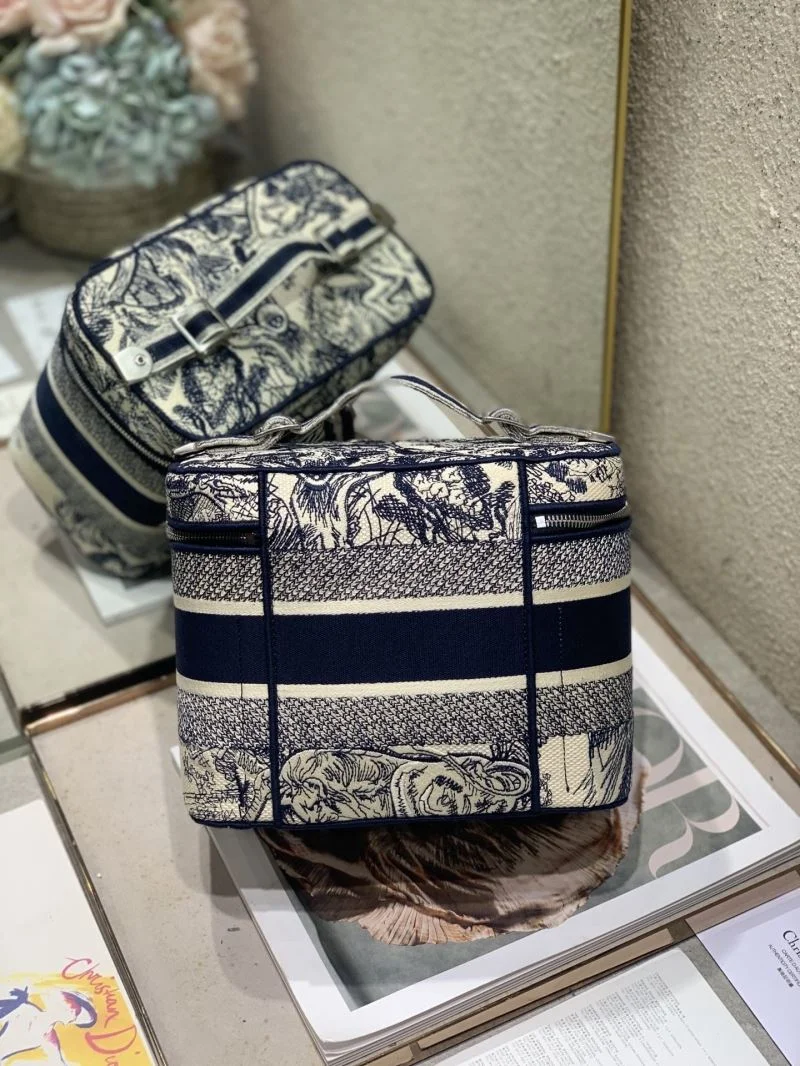 Christian Dior Cosmetic Bags FastDry 47592