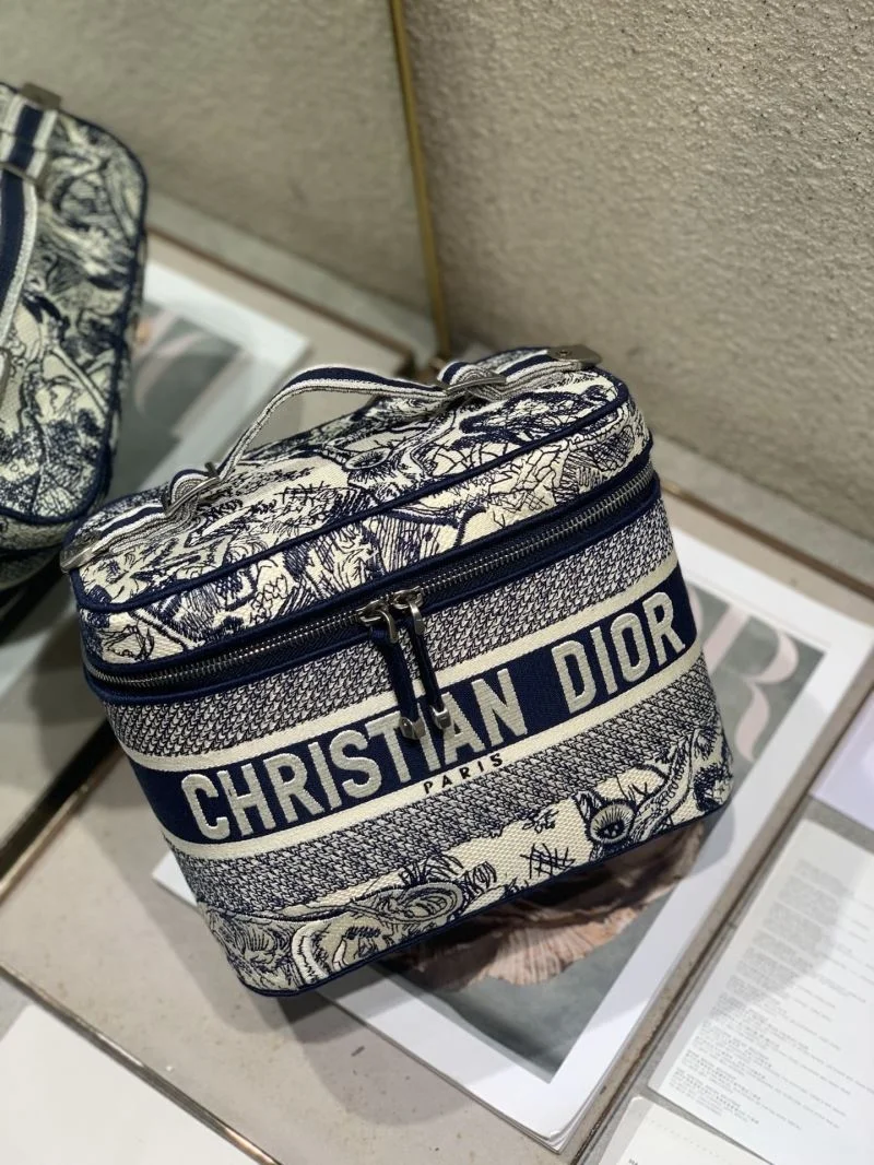 Christian Dior Cosmetic Bags FastDry 47592