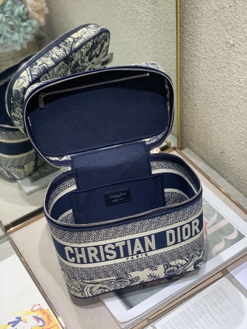 Christian Dior Cosmetic Bags FastDry 47592