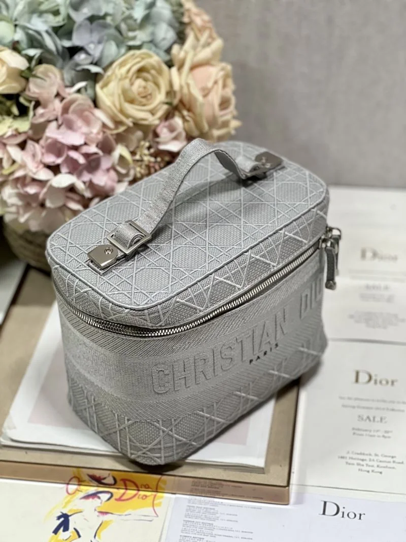 Christian Dior Cosmetic Bags Soft 47623