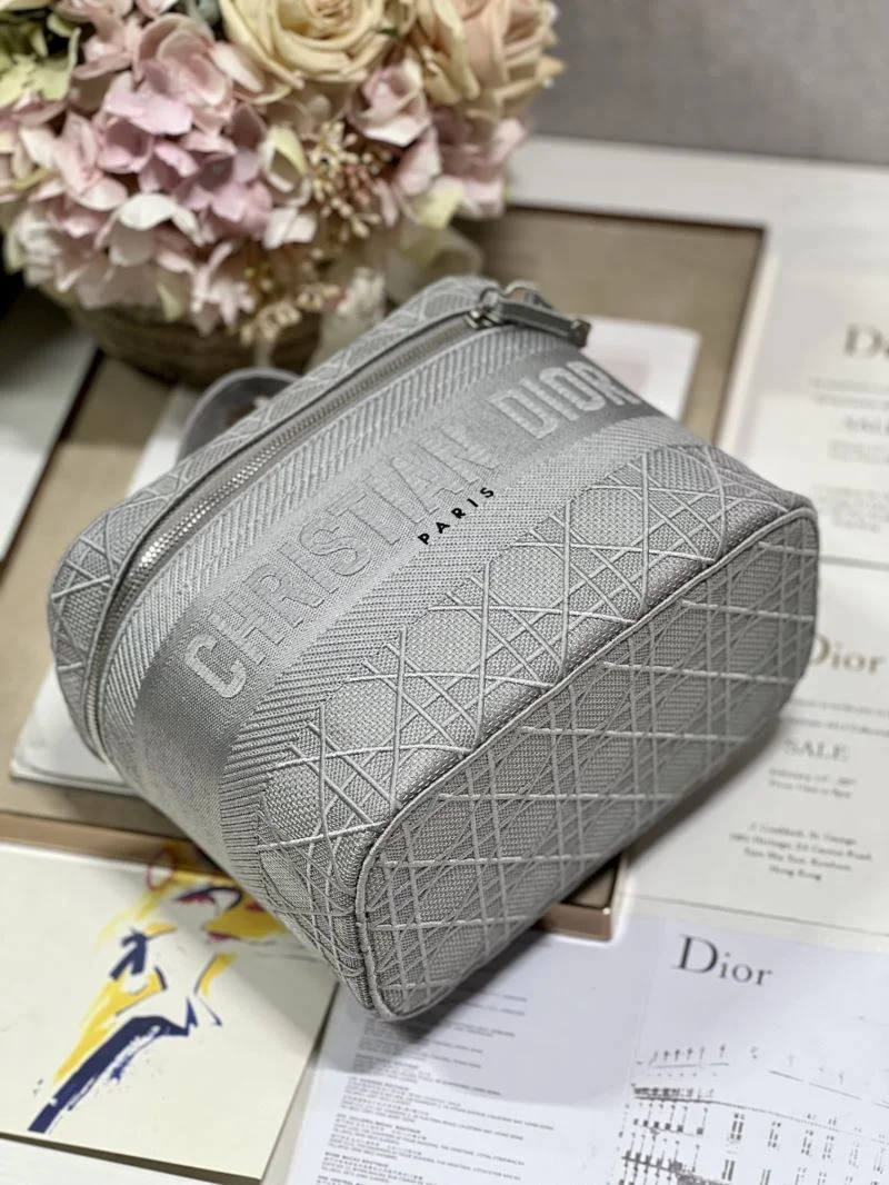 Christian Dior Cosmetic Bags Soft 47623