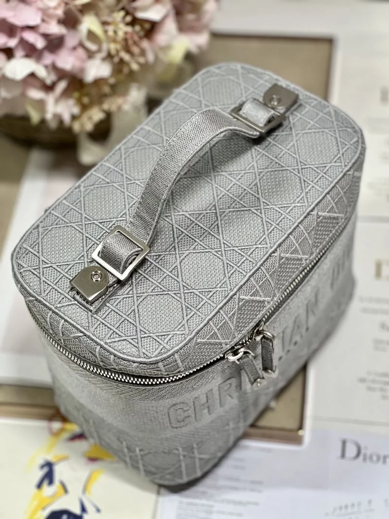 Christian Dior Cosmetic Bags Soft 47623