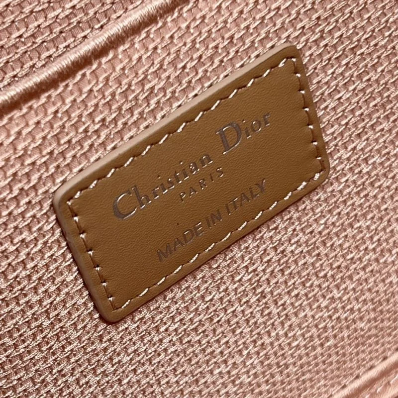 Supportive Christian Dior Cosmetic Bags 47587