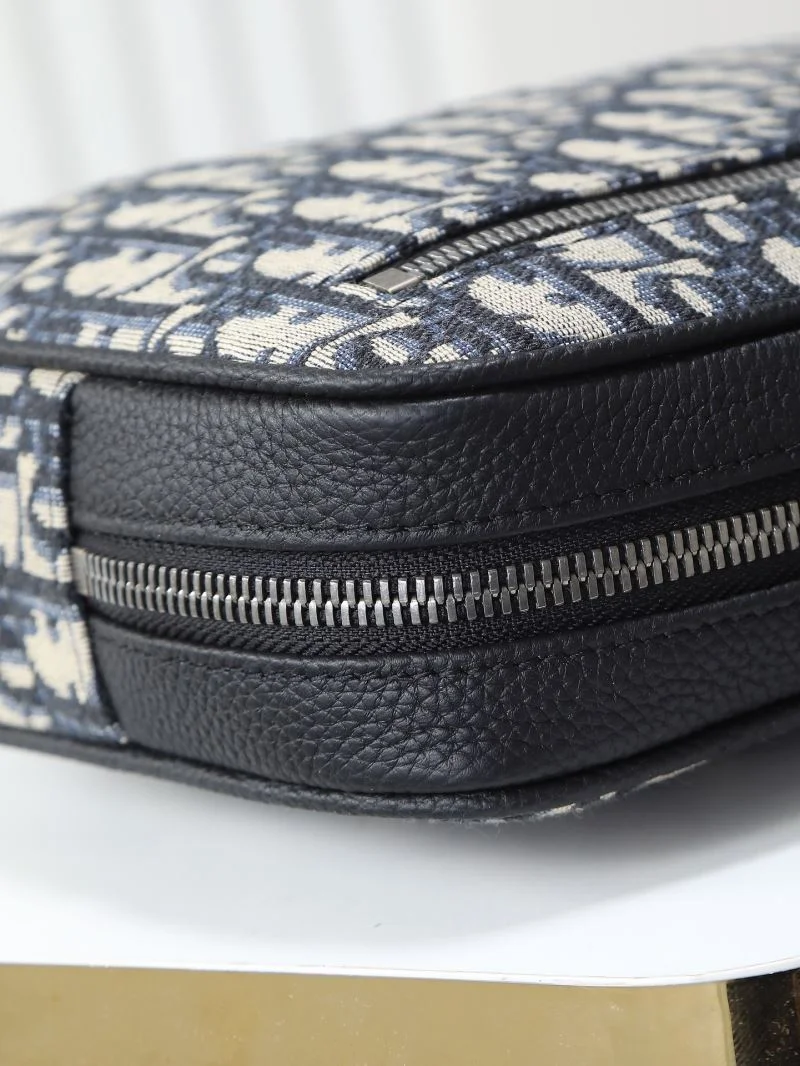 Christian Dior Cosmetic Bags HighPerformance 47588