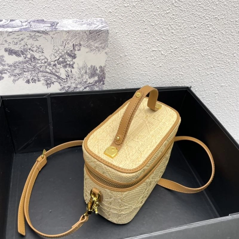 Christian Dior Cosmetic Bags Supportive 84331