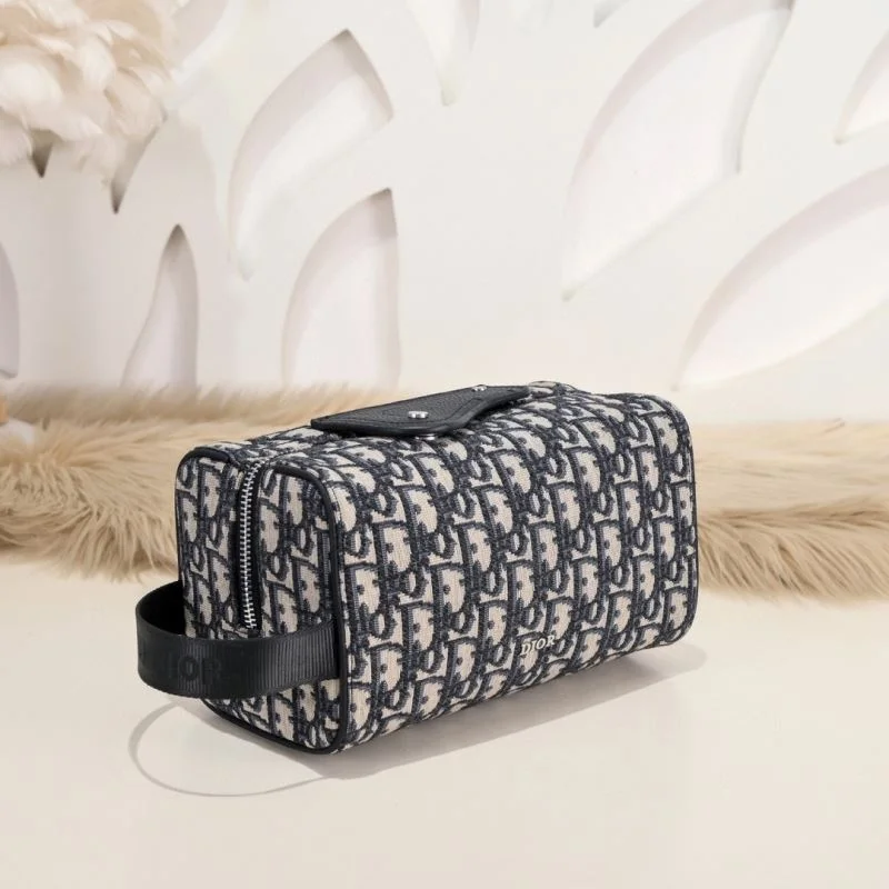 Modern Christian Dior Cosmetic Bags 46441