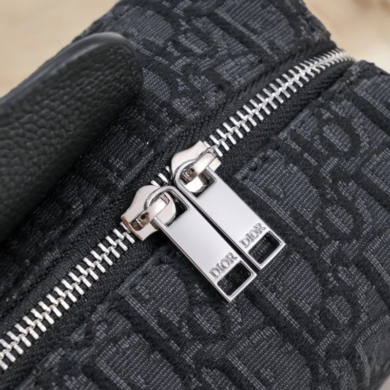 Flexible Christian Dior Cosmetic Bags 46443