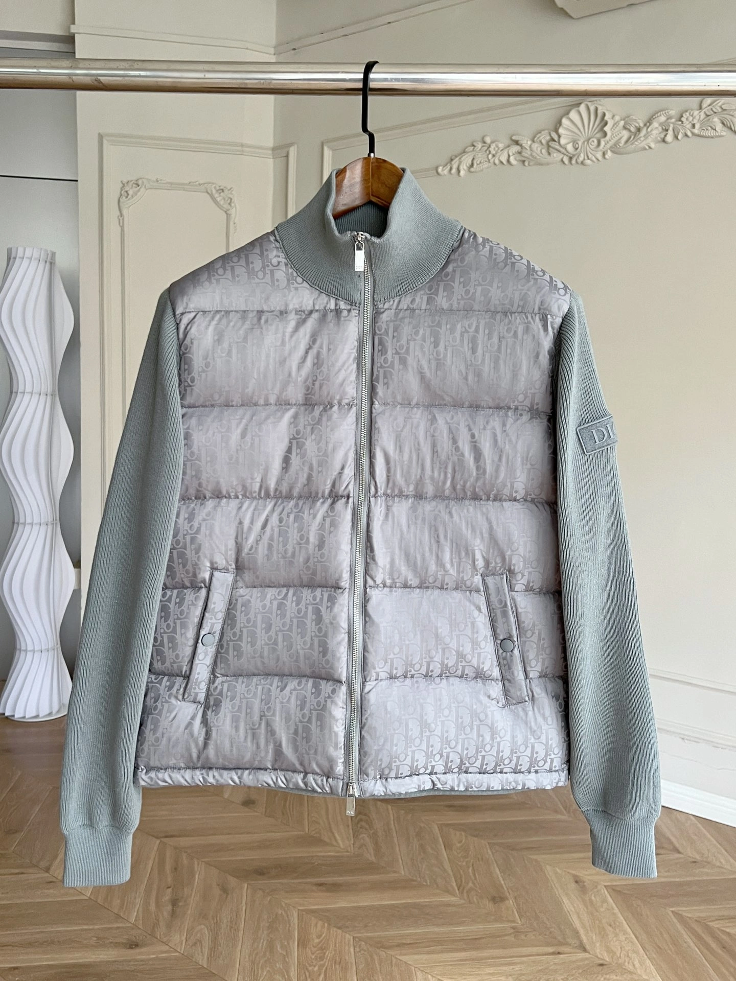 Christian Dior Down Jackets Sustainable 118057