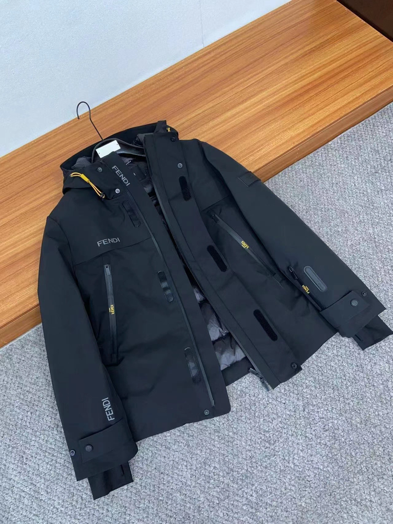 Breathable Christian Dior Down Jackets 118055