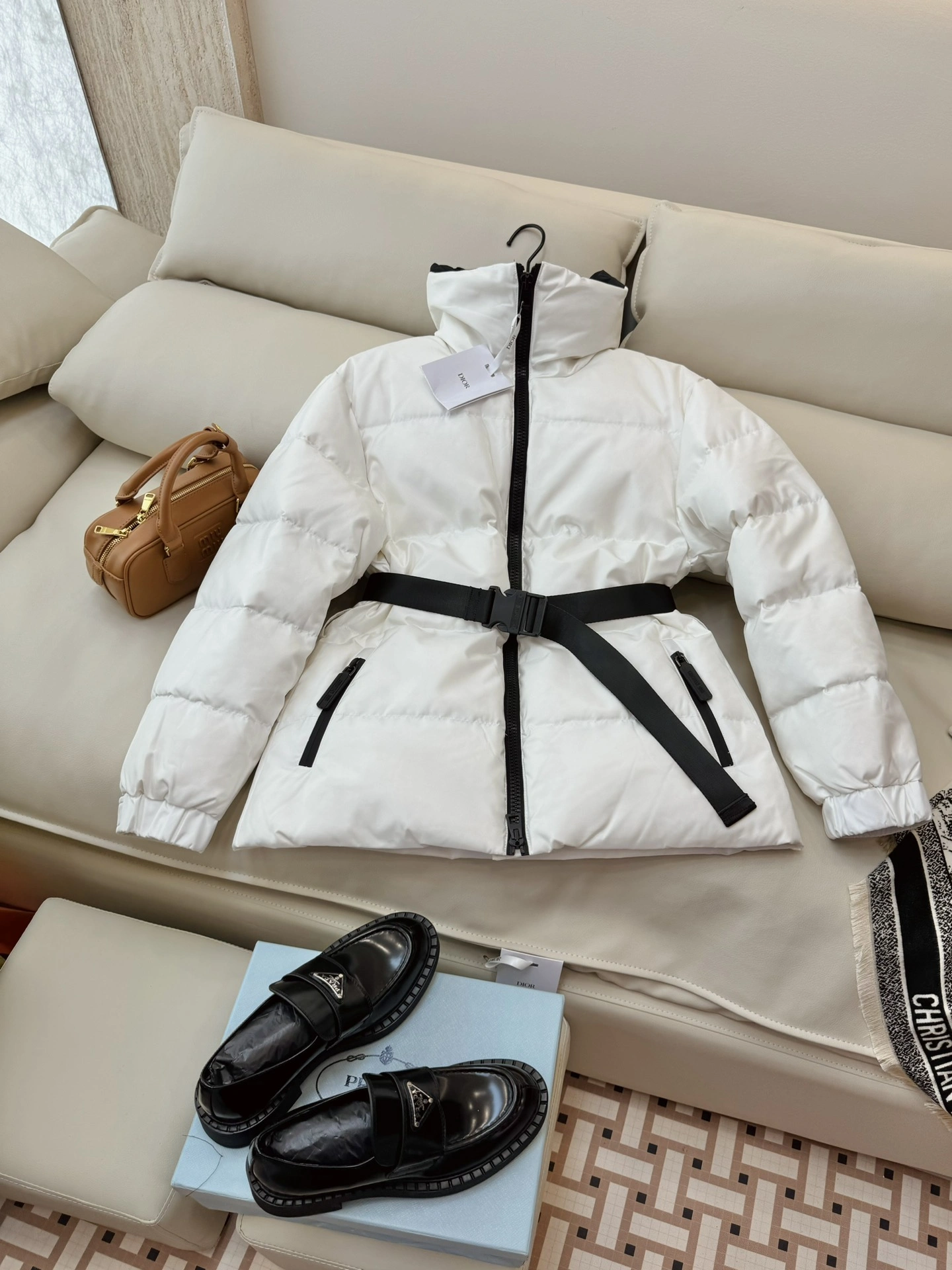 Christian Dior Down Jackets Stretchable 118041