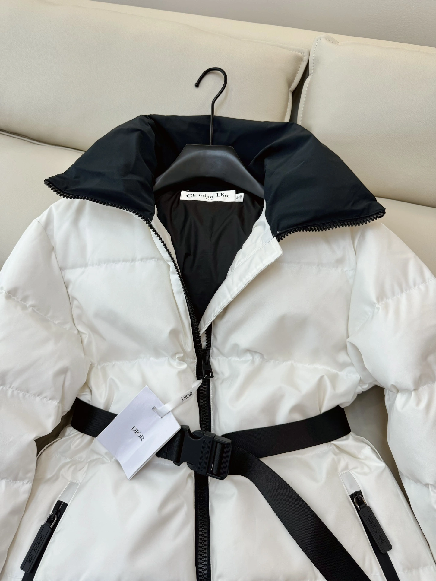 Christian Dior Down Jackets Stretchable 118041