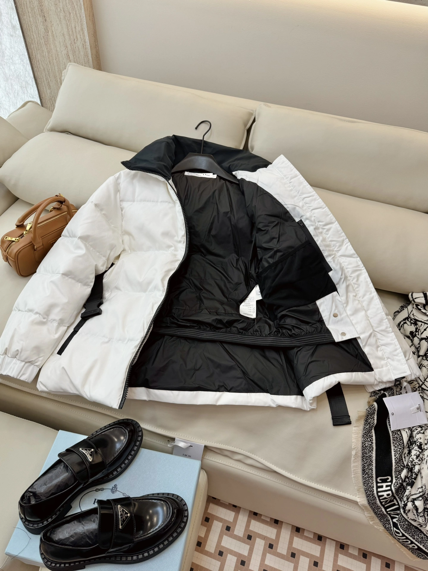 Christian Dior Down Jackets Stretchable 118041