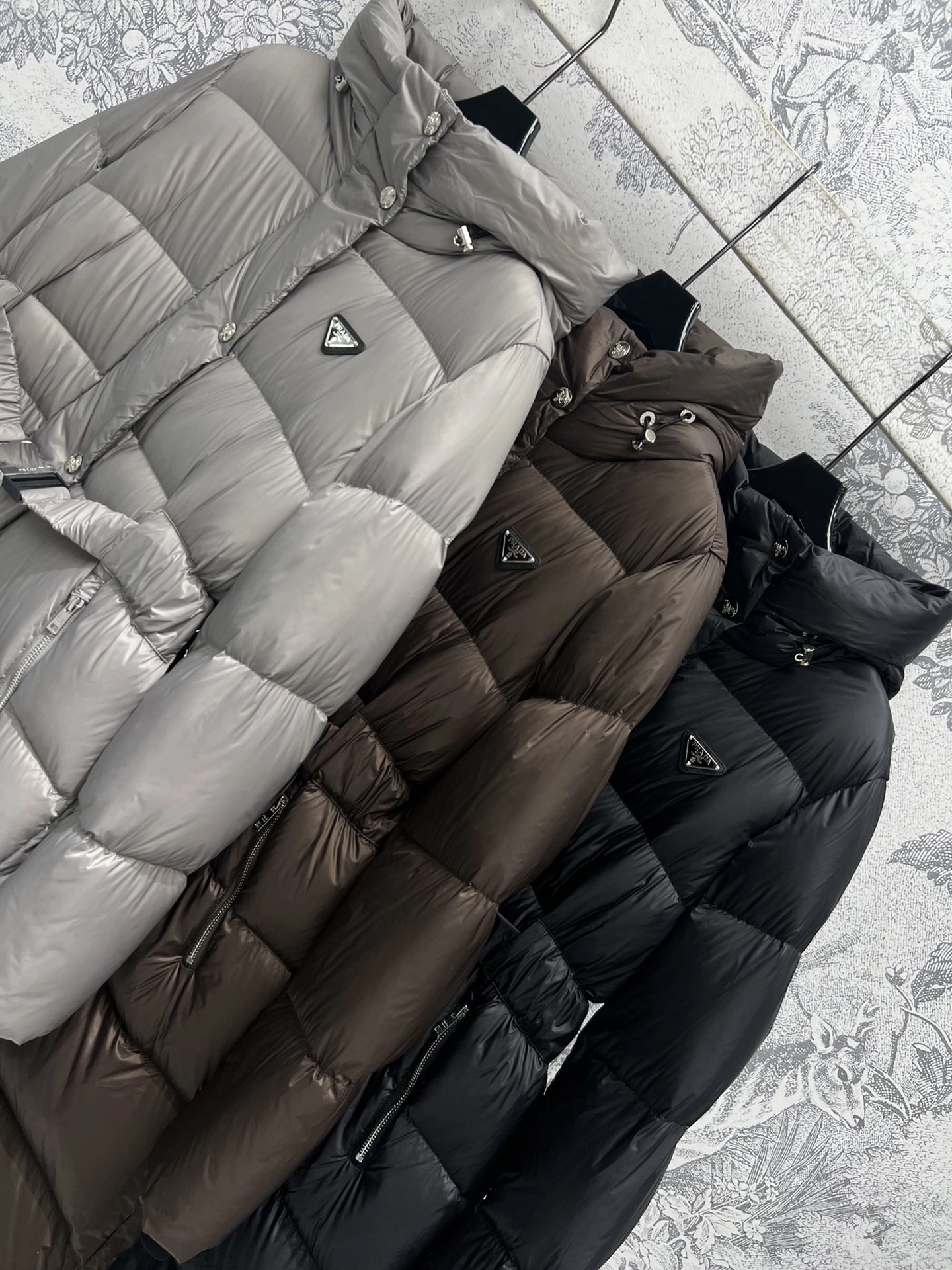 Christian Dior Down Jackets Comfortable 118028