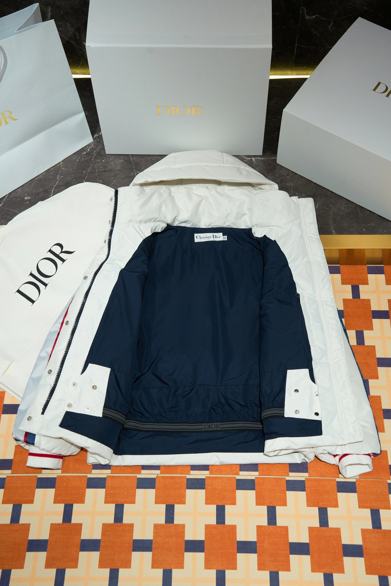 EasyMatch Christian Dior Down Jackets 118023