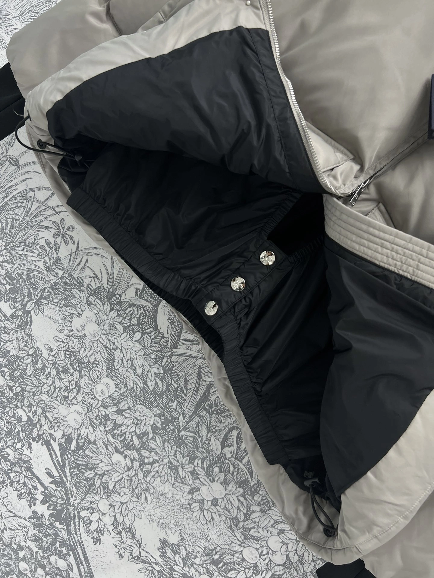Christian Dior Down Jackets Comfortable 117999