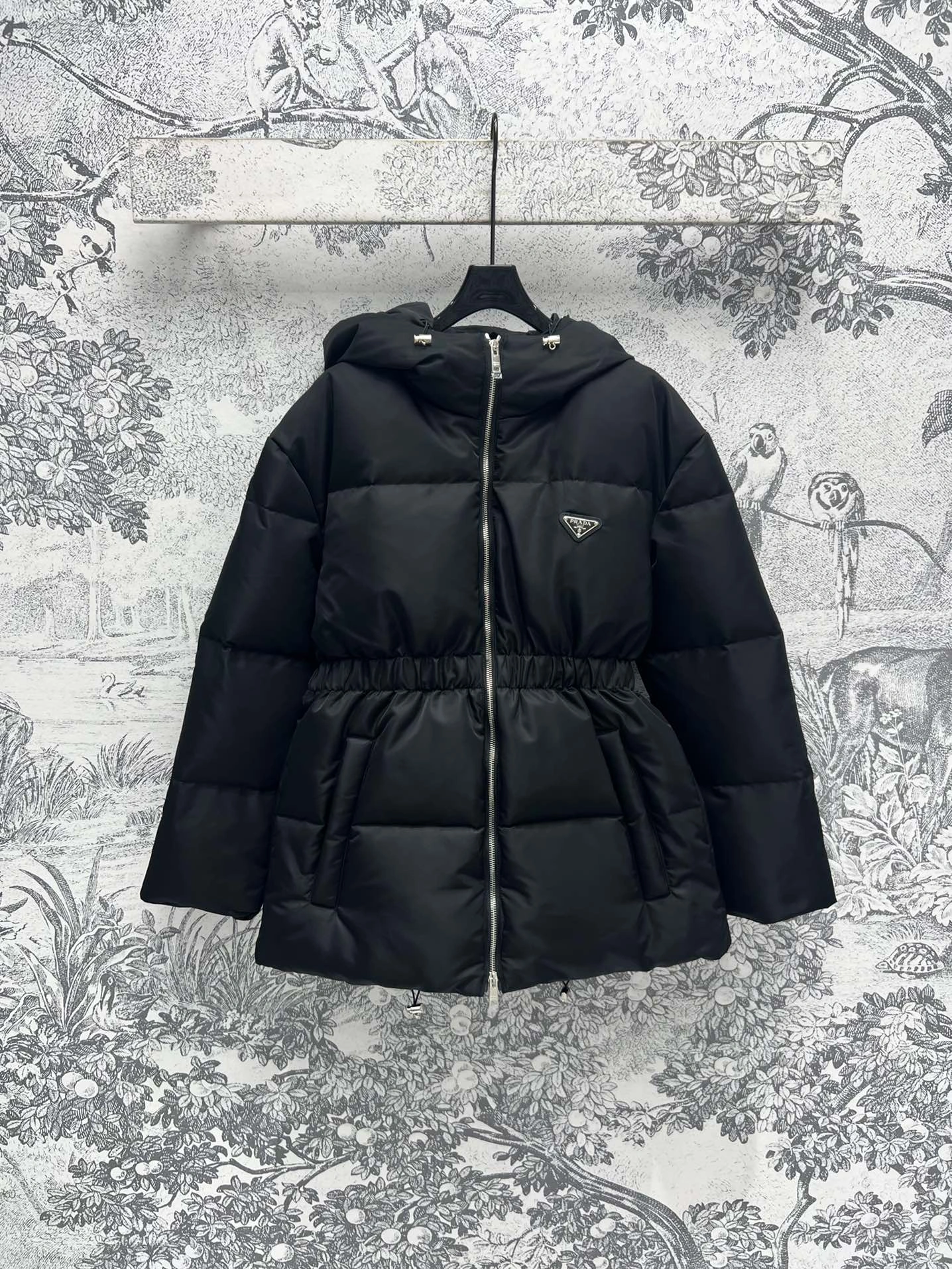Elegant Christian Dior Down Jackets 118005