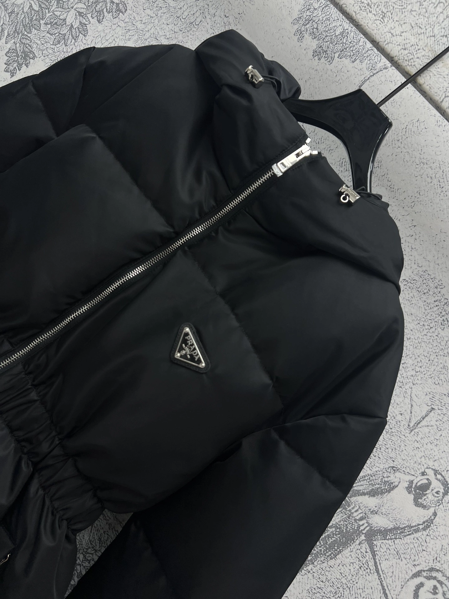 Elegant Christian Dior Down Jackets 118005