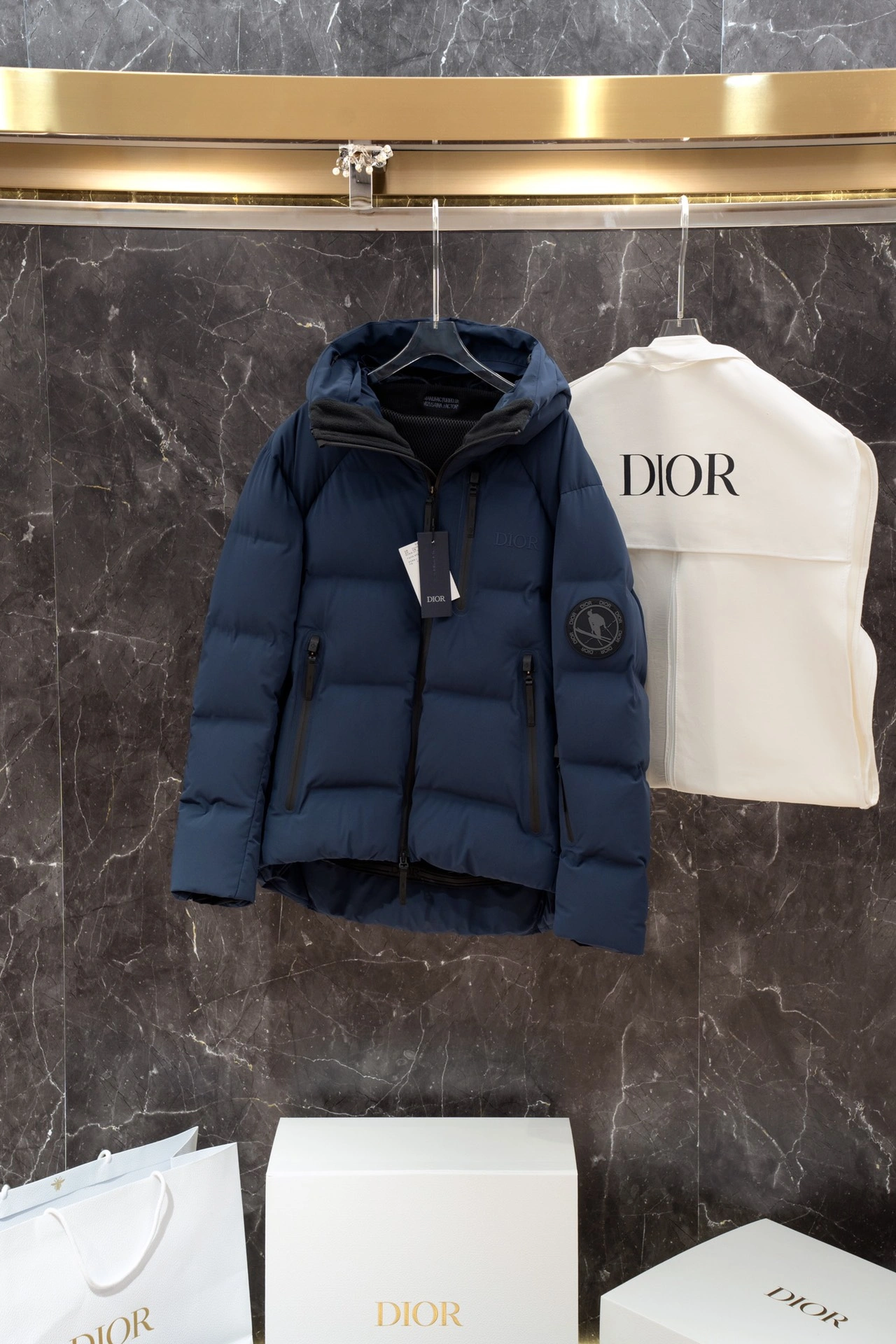 Breathable Christian Dior Down Jackets 118003