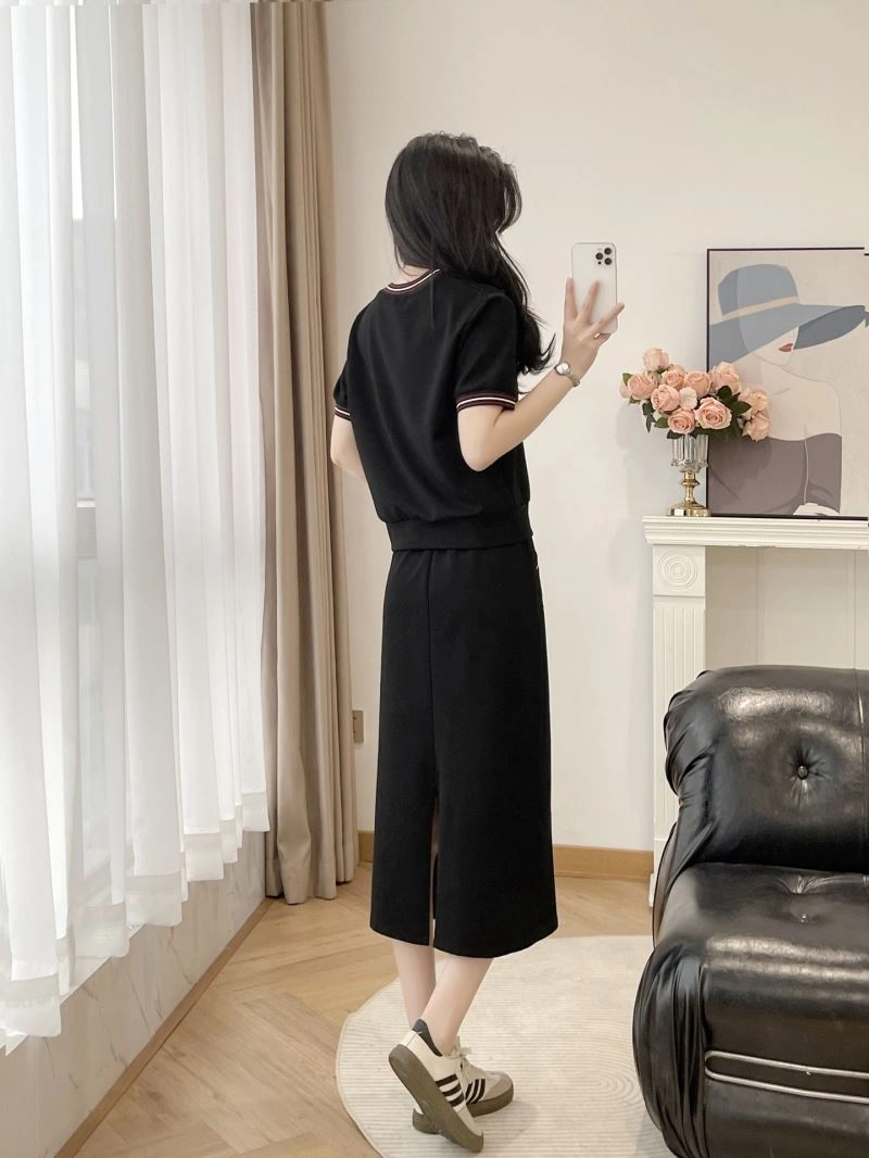 WellDesigned Christian Dior Dress Suits 117623