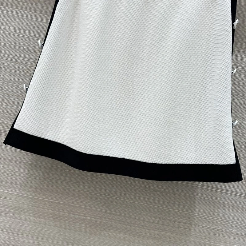 Bright Christian Dior Dress Suits 113077