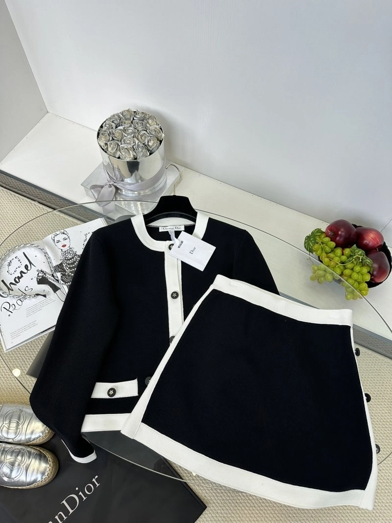 Durable Christian Dior Dress Suits 113074