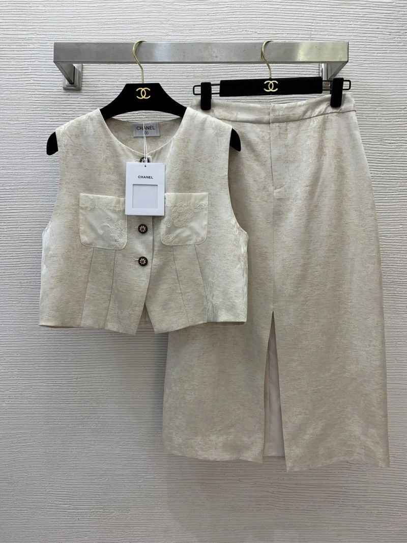 Christian Dior Dress Suits EyeCatching 113799