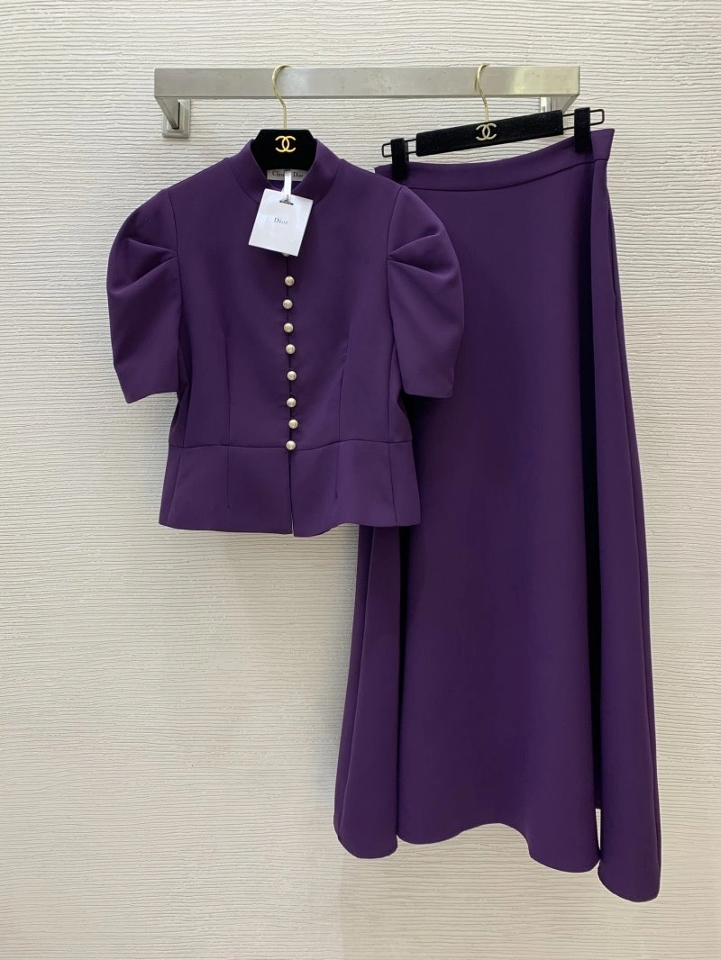 Christian Dior Dress Suits Youthful 113496