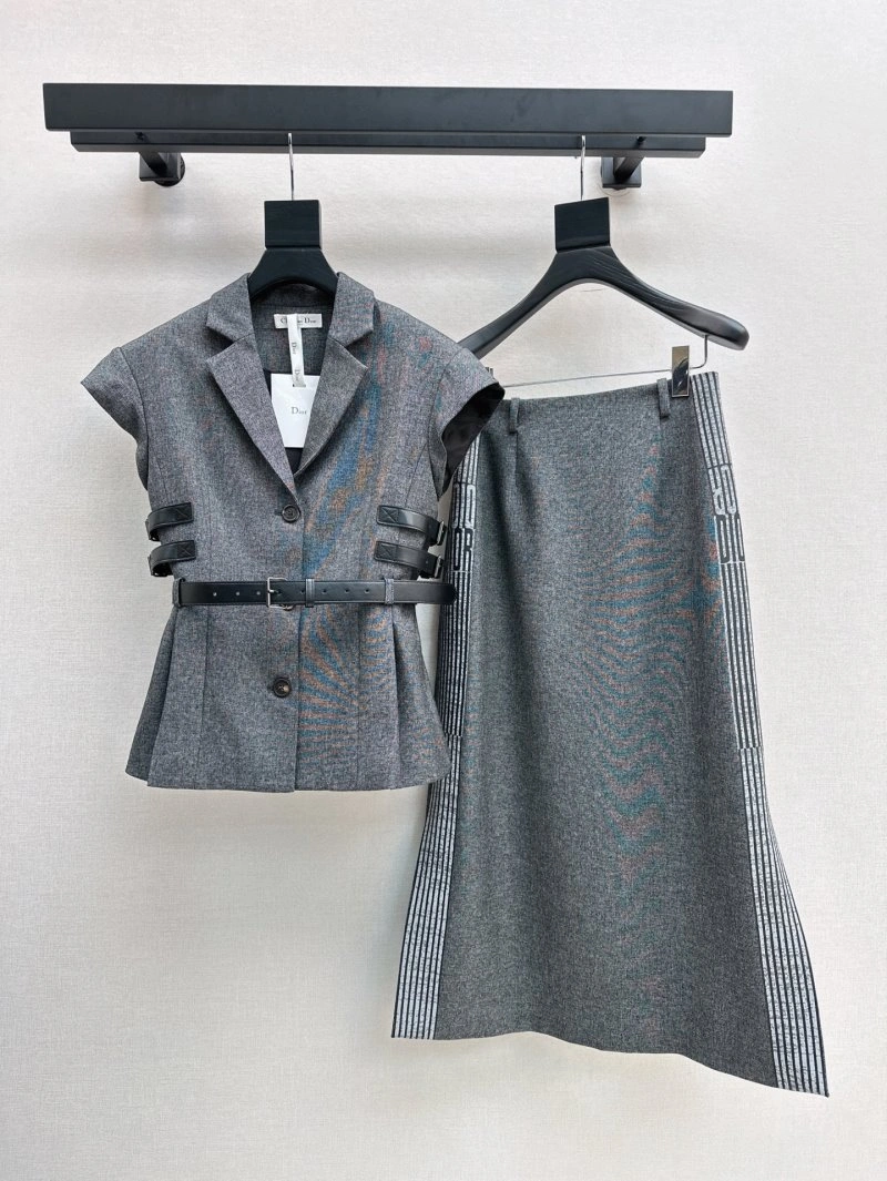 GoAnywhere Christian Dior Dress Suits 113485