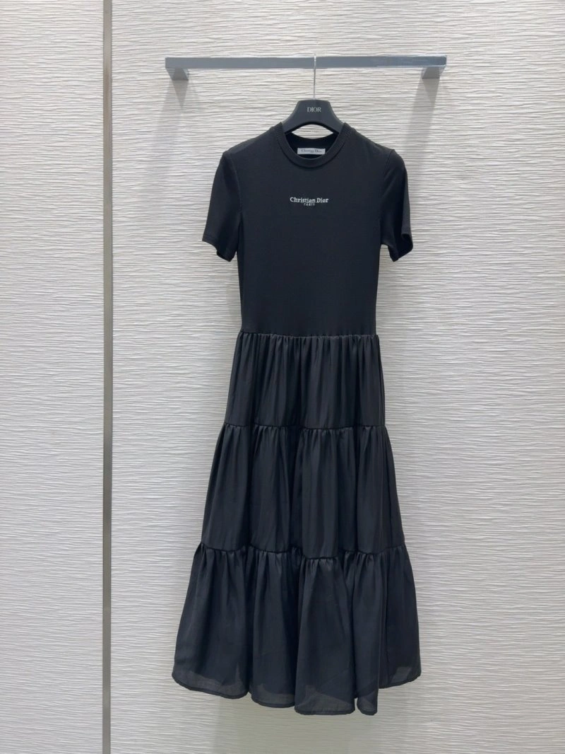 Bold Christian Dior Dress 113205