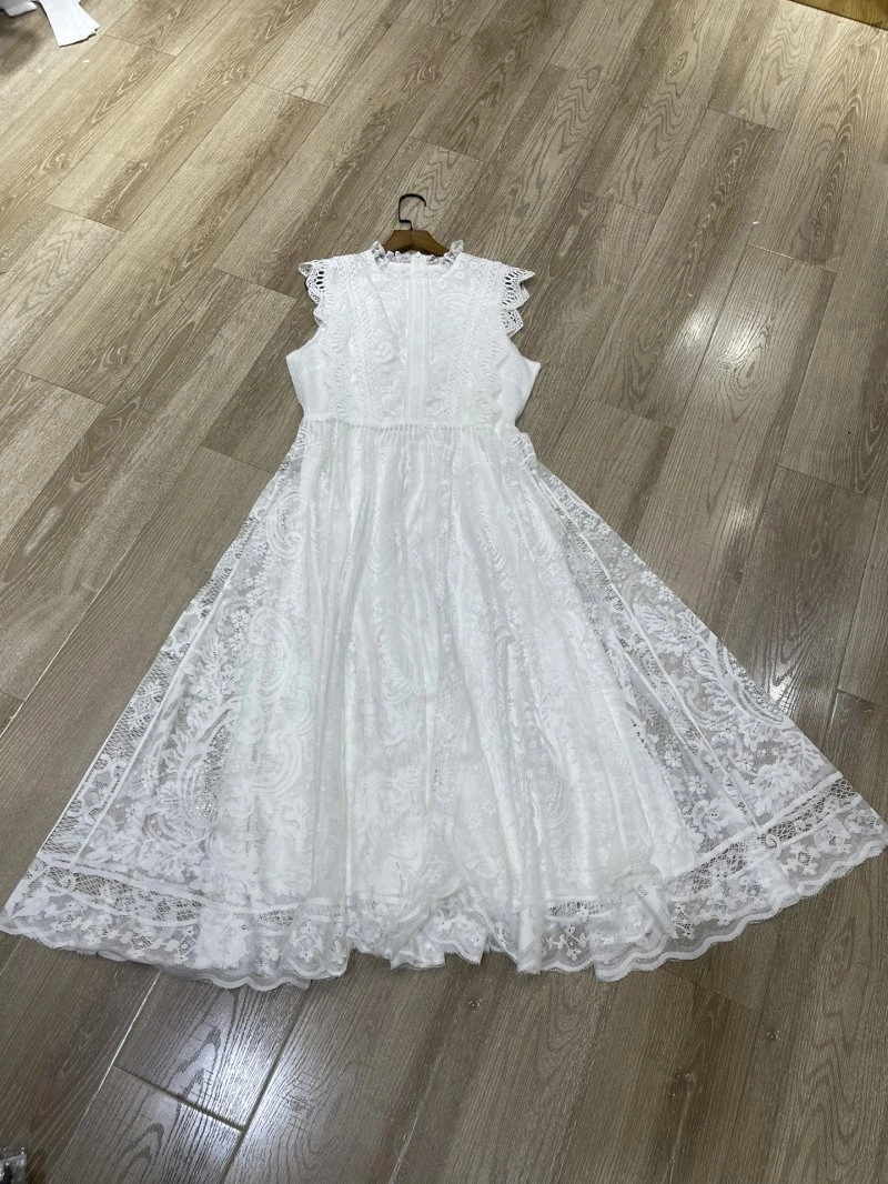 WellDesigned Christian Dior Dress 114612