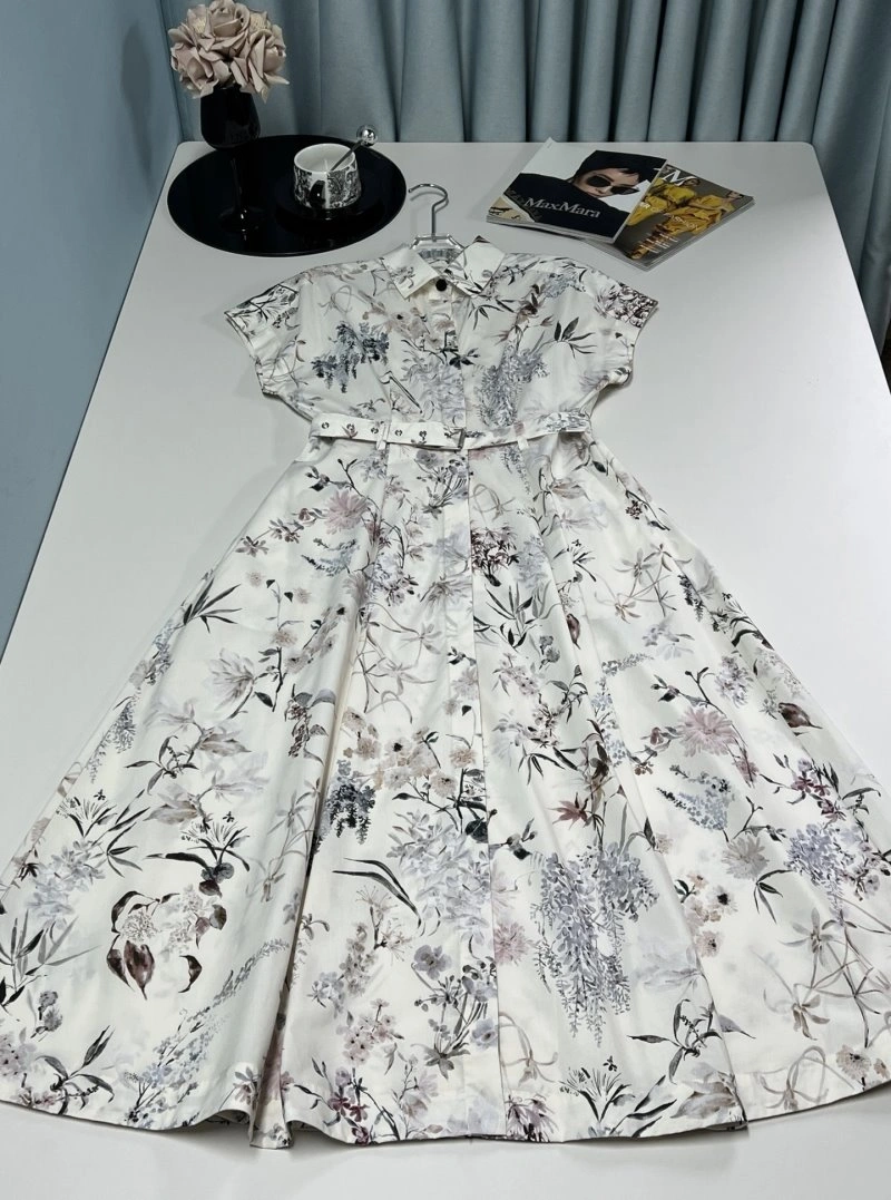 Supportive Christian Dior Dress 114566