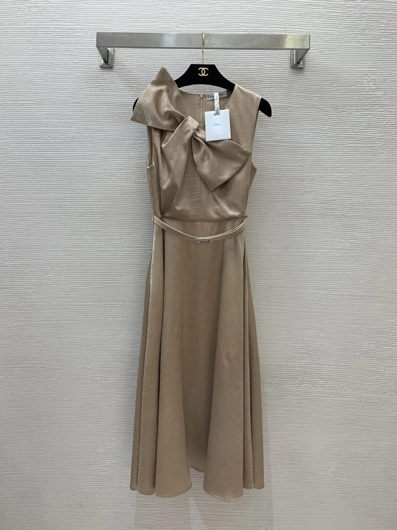 Snug Christian Dior Dress 112422