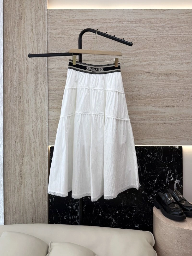 Effortless Christian Dior Dress 113945