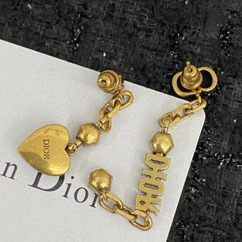 Attractive Christian Dior Earrings 236048