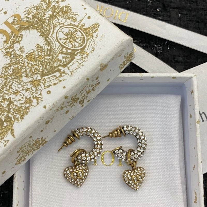 Christian Dior Earrings Versatile 236046