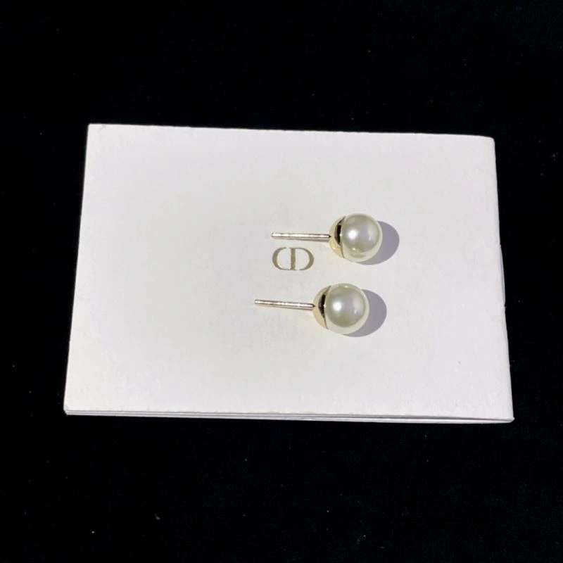 UrbanStyle Christian Dior Earrings 236045