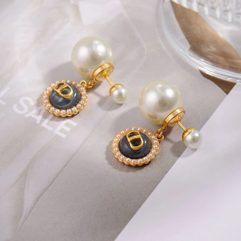 Christian Dior Earrings Stretchable 236091