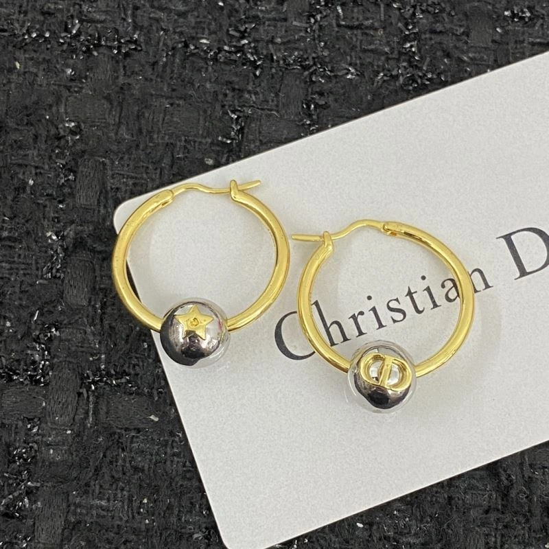 UrbanStyle Christian Dior Earrings 236013